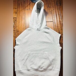 Aritzia TNA COZY FLEECE BOYFRIEND SLEEVELESS HOODIE